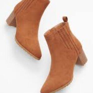 NWT MAURICES "ALEXA" LUG HEEL FAUX SUEDE TAN BOOTS SZ 8M